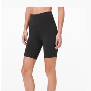 New lululemon align shorts 8” with pockets - no tags , tried on once never worn